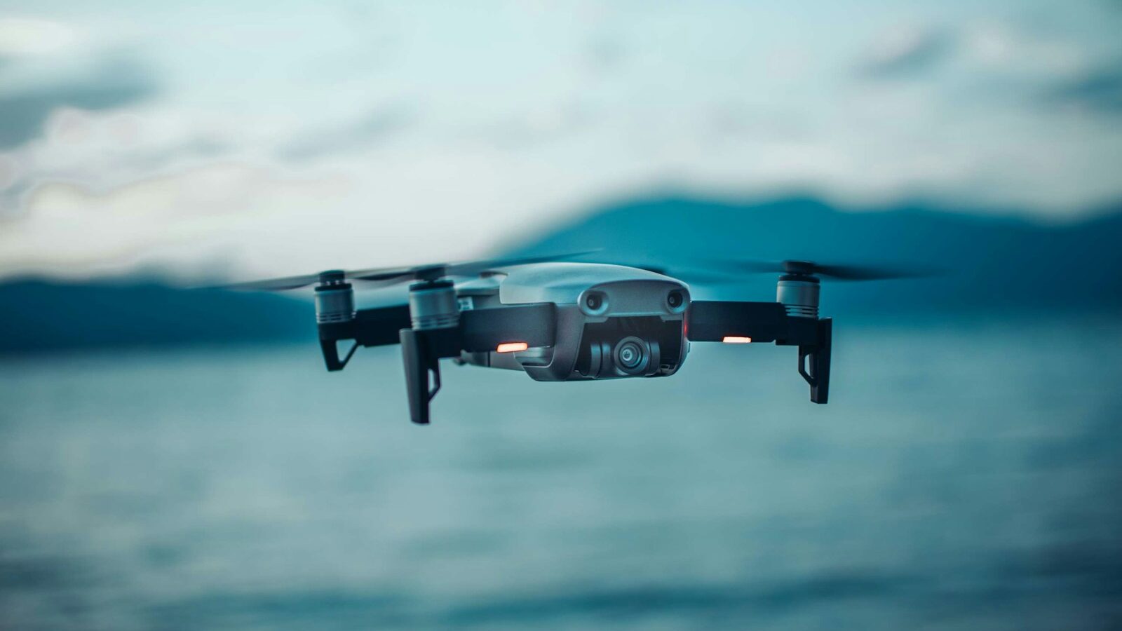 gray DJI Mavic drone in selective focus photography